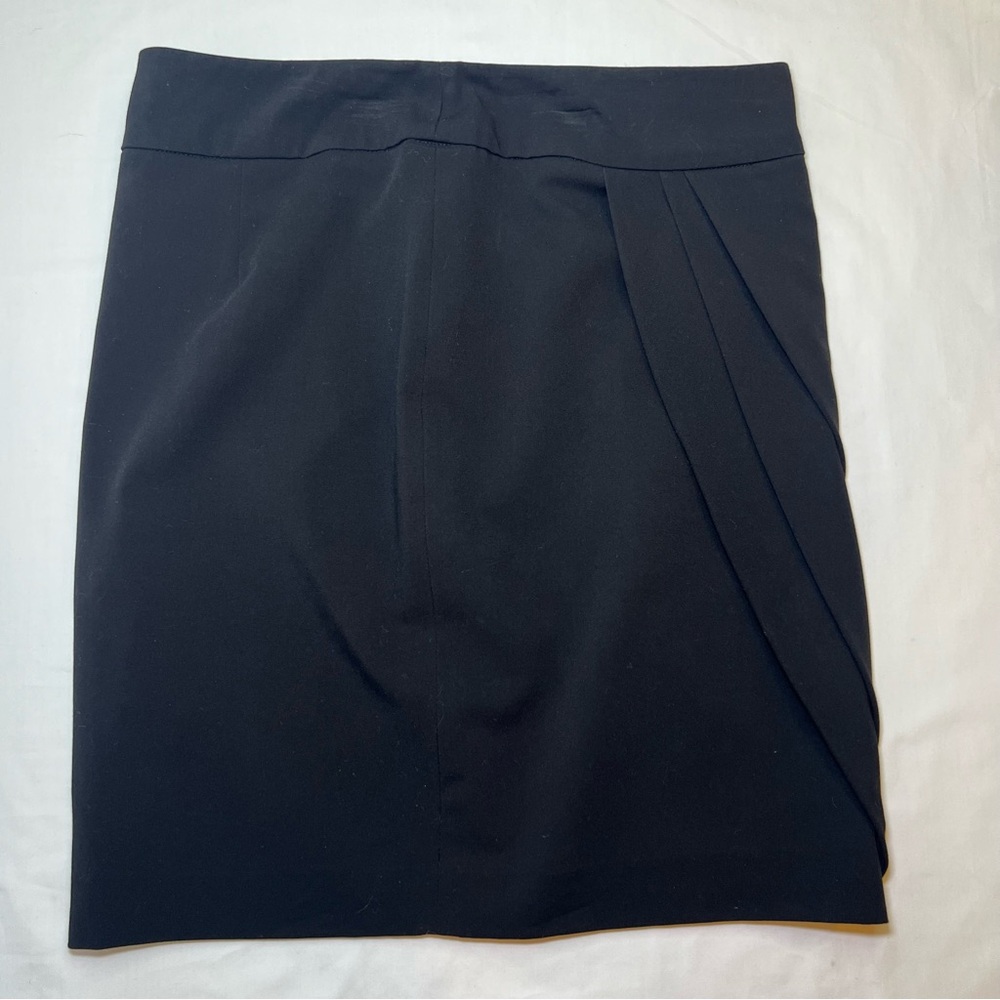 Mossimo Women’s Black Pencil Skirt w/side pleats. Size 4. Business Casual Office